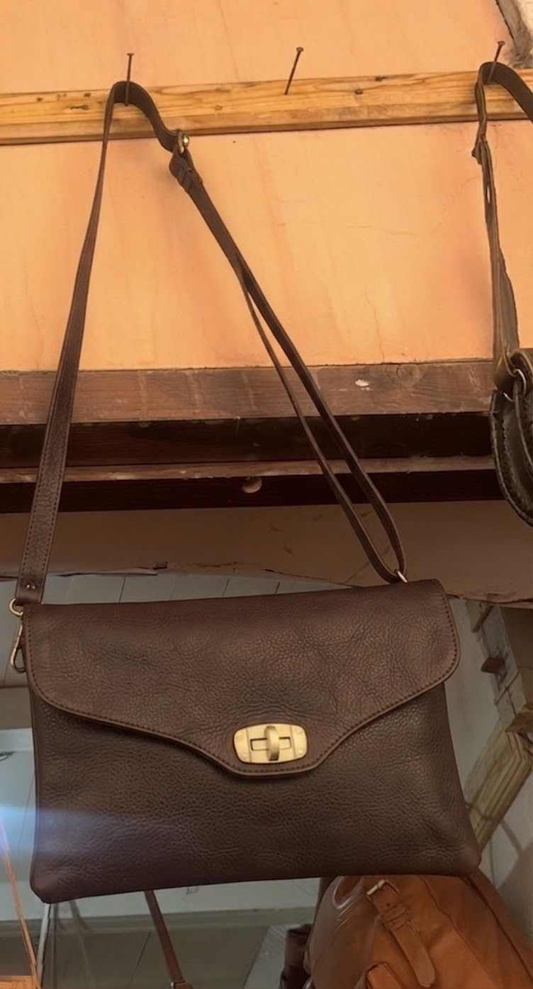 Discover the Magic of Heritage with the Luxury Leather Bag – Your Companion for Every Occasion